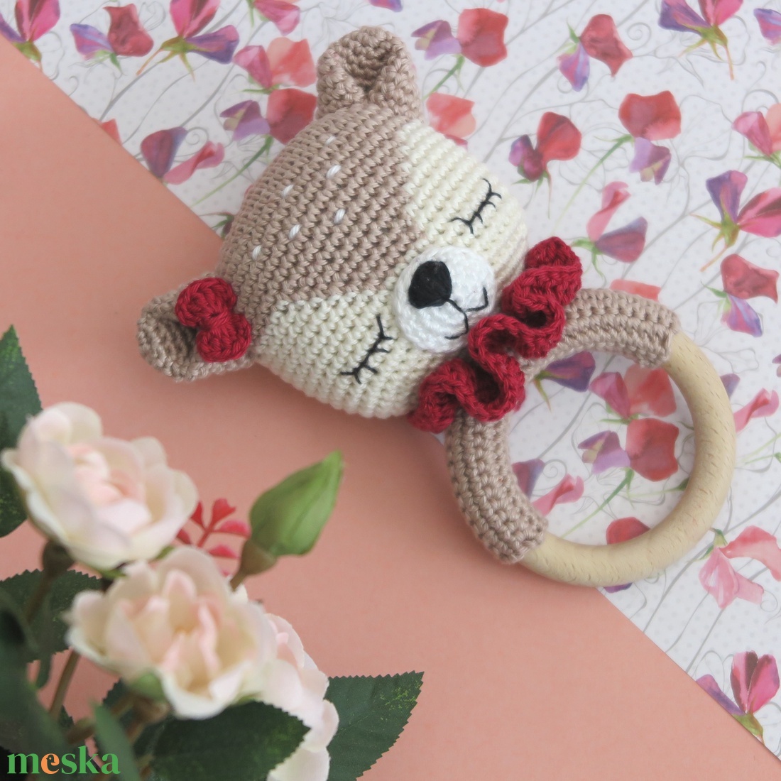 Horgolt MIA őzike csörgő, rágóka - baba - mama - baba játékok - csörgő - Meska.hu