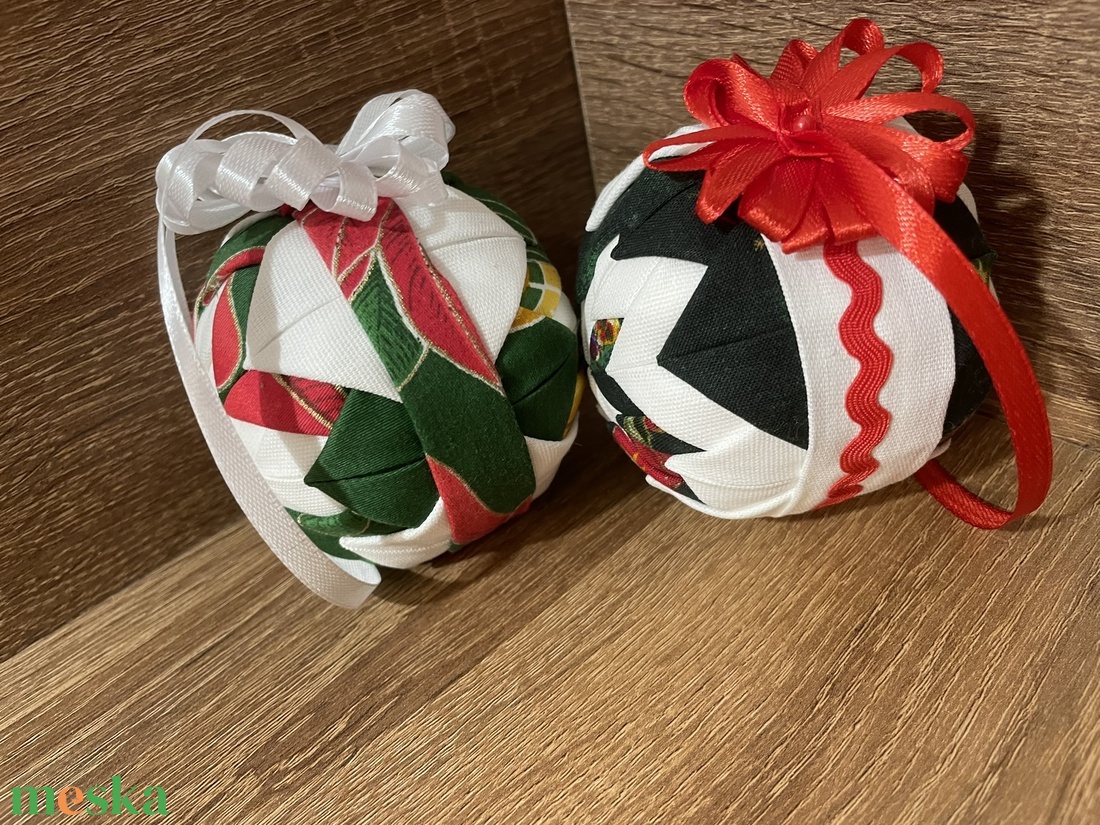 2 db-os gömb szett zöld-fehér színben (geometriai) - otthon & életmód - dekoráció - dísztárgy - Meska.hu 2 db-os gömb szett zöld-fehér színben (geometriai) - otthon & életmód - dekoráció - dísztárgy - Meska.hu