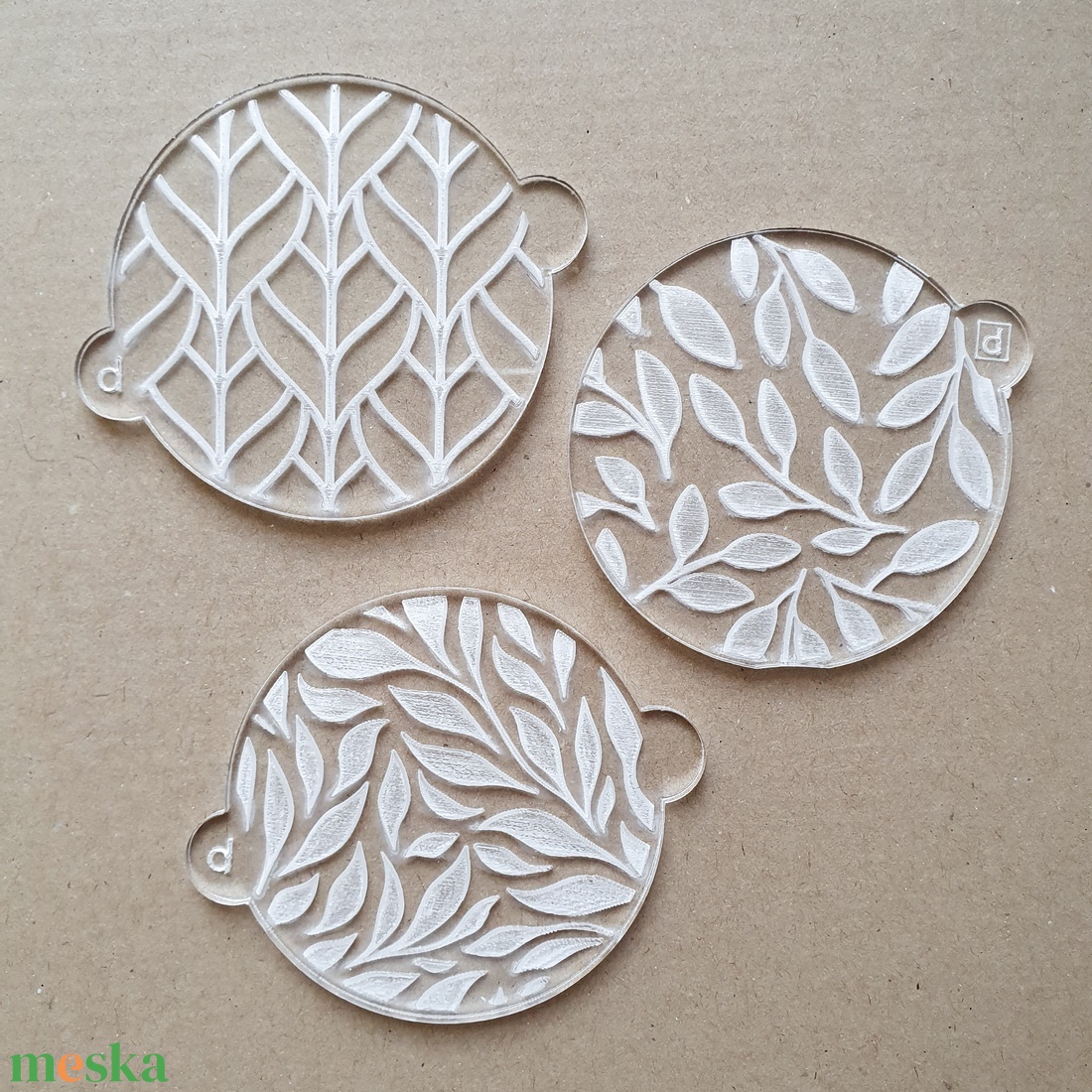 Kekszpecsét levél mintával - kellékek & szerszámok - díszíthető tárgyak - kerámia - Meska.hu