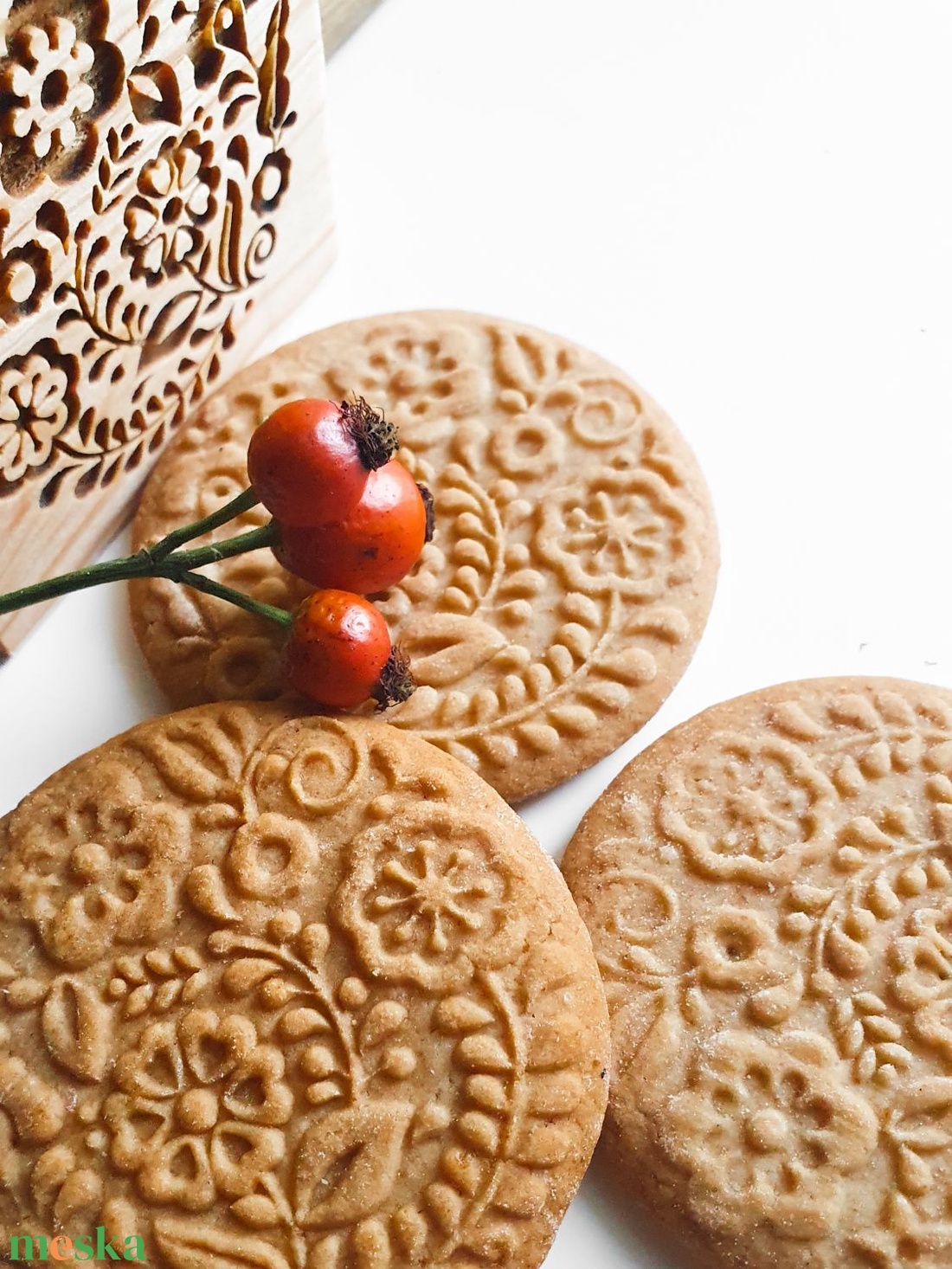 Folklór virágok - Karácsonyi mézeskalács kekszpecsét - otthon & életmód - konyhafelszerelés, tálalás - sütés, főzés - sütidísz - Meska.hu