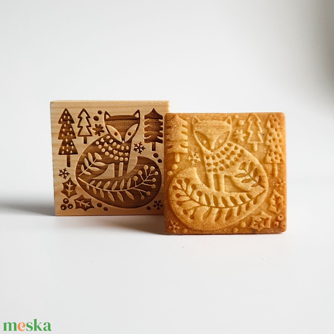 Róka fenyőfával - Karácsonyi mézeskalács kekszpecsét folklór skandináv mintával - otthon & életmód - konyhafelszerelés, tálalás - sütés, főzés - sütidísz - Meska.hu Róka fenyőfával - Karácsonyi mézeskalács kekszpecsét folklór skandináv mintával - otthon & életmód - konyhafelszerelés, tálalás - sütés, főzés - sütidísz - Meska.hu