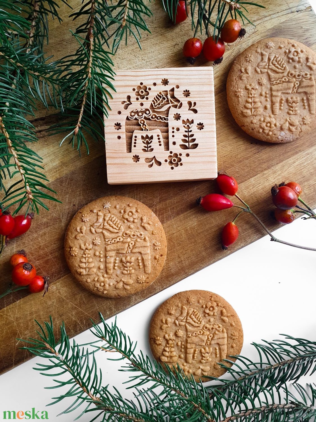 Dala ló - Karácsonyi mézeskalács kekszpecsét folklór skandináv mintával - otthon & életmód - konyhafelszerelés, tálalás - sütés, főzés - sütidísz - Meska.hu
