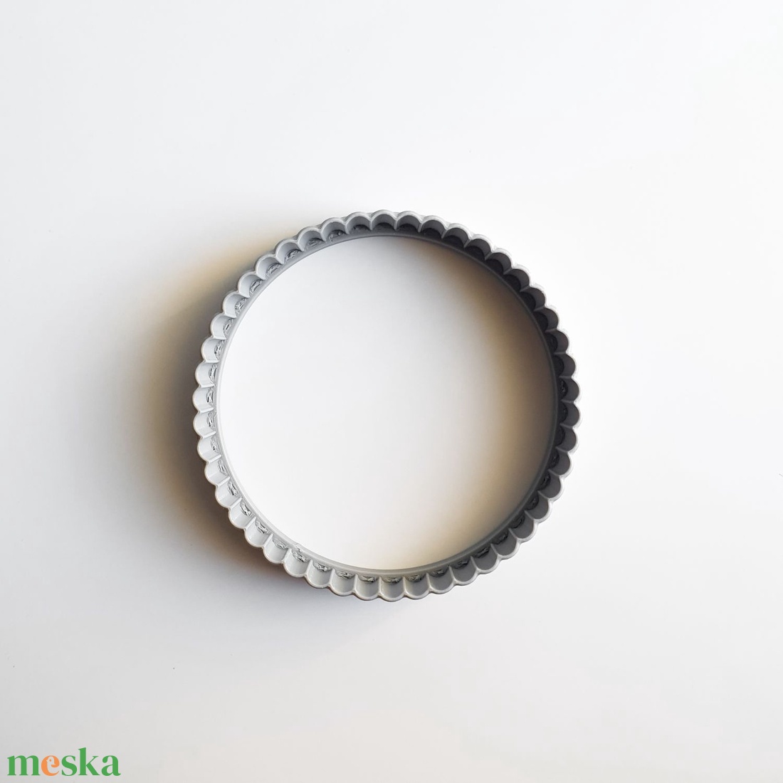 6 cm-es kör kiszúró cakkos éllel - mézeskalács, keksz, kerámia - otthon & életmód - konyhafelszerelés, tálalás - sütés, főzés - sütikiszúró - Meska.hu 6 cm-es kör kiszúró cakkos éllel - mézeskalács, keksz, kerámia - otthon & életmód - konyhafelszerelés, tálalás - sütés, főzés - sütikiszúró - Meska.hu