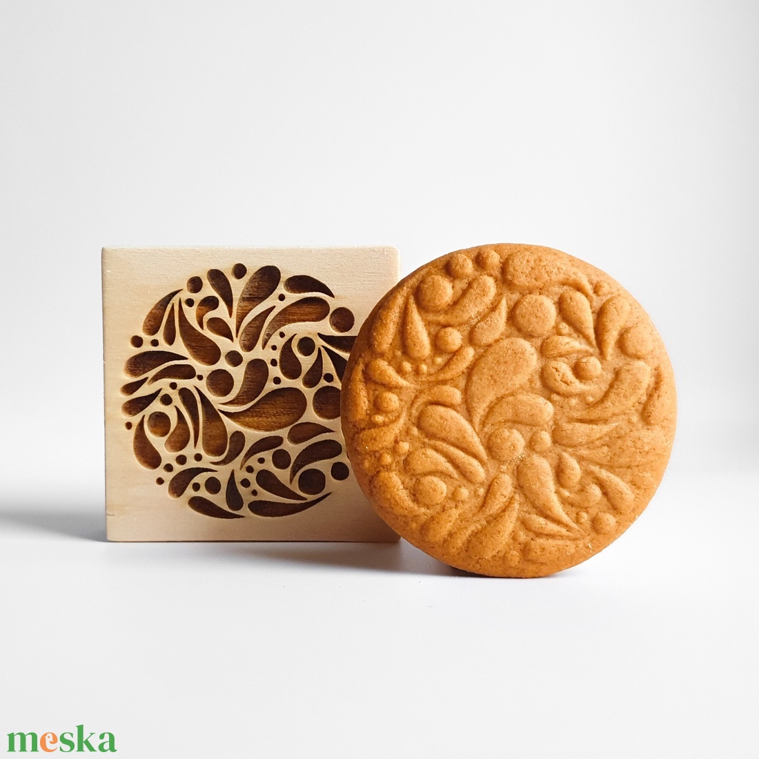 Karácsonyi gömb mintájú sütipecsét - Mézeskalácshoz és spekulatius kekszhez - otthon & életmód - konyhafelszerelés, tálalás - sütés, főzés - sütidísz - Meska.hu