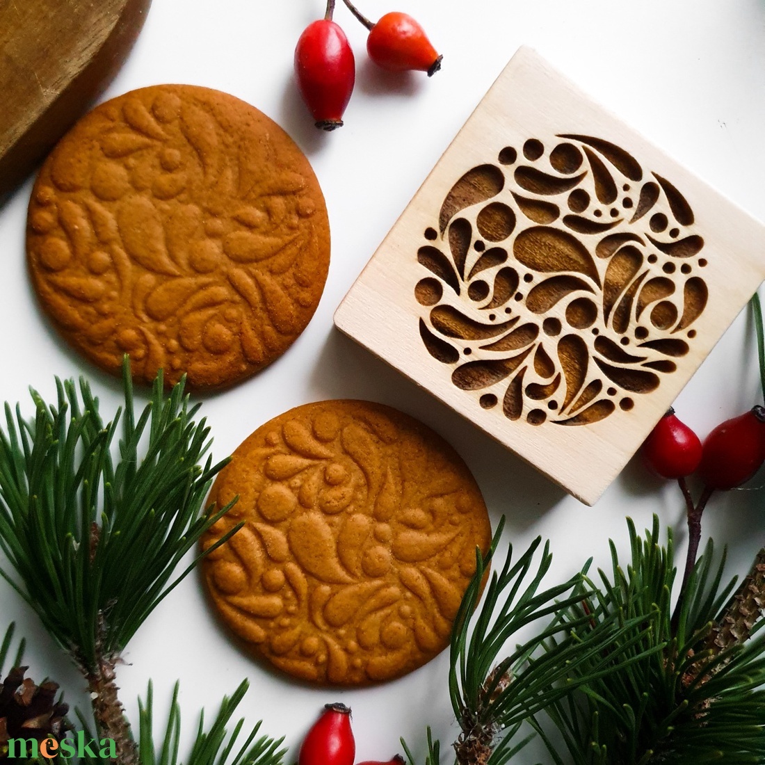 Karácsonyi gömb mintájú sütipecsét - Mézeskalácshoz és spekulatius kekszhez - otthon & életmód - konyhafelszerelés, tálalás - sütés, főzés - sütidísz - Meska.hu