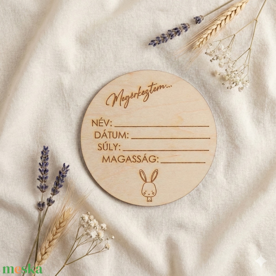 Fából készült baba emléktábla, babaszoba dekor, ajándék születésre, babafotózáshoz kiegészítő - baba - mama - babafotózás - babafotózási kellékek - Meska.hu