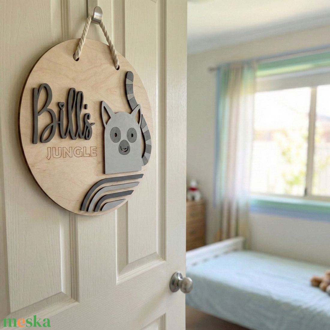 Egyedi gyerekszoba ajtódísz, névtábla falra, lemúr figurával, kreatív fotózási kellék - otthon & életmód - dekoráció - ajtó- és ablak dekoráció - ajtódísz & kopogtató - Meska.hu