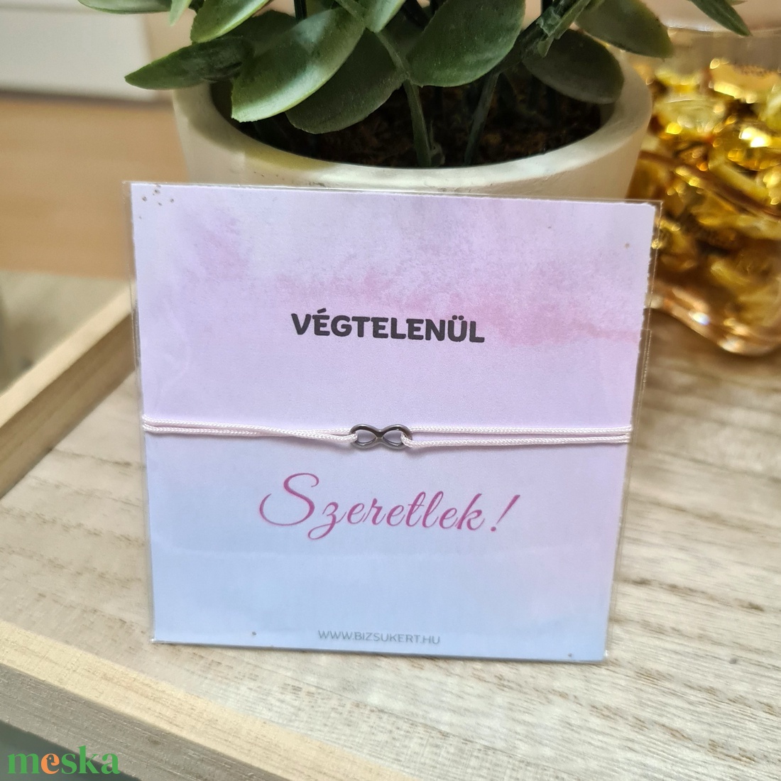 Végtelen jel medálos zsinór karkötő kísérőkártyával - ékszer - karkötő - karkötő medállal - Meska.hu