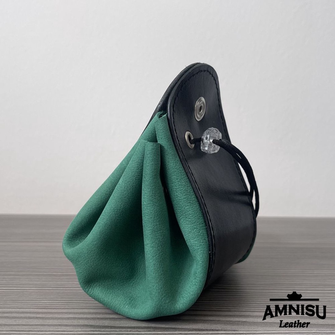 2in1 szütyő és kockatálca - fekete - zöld - játék & sport - táblajáték és kártyajáték - társasjátékok - dobókocka - Meska.hu