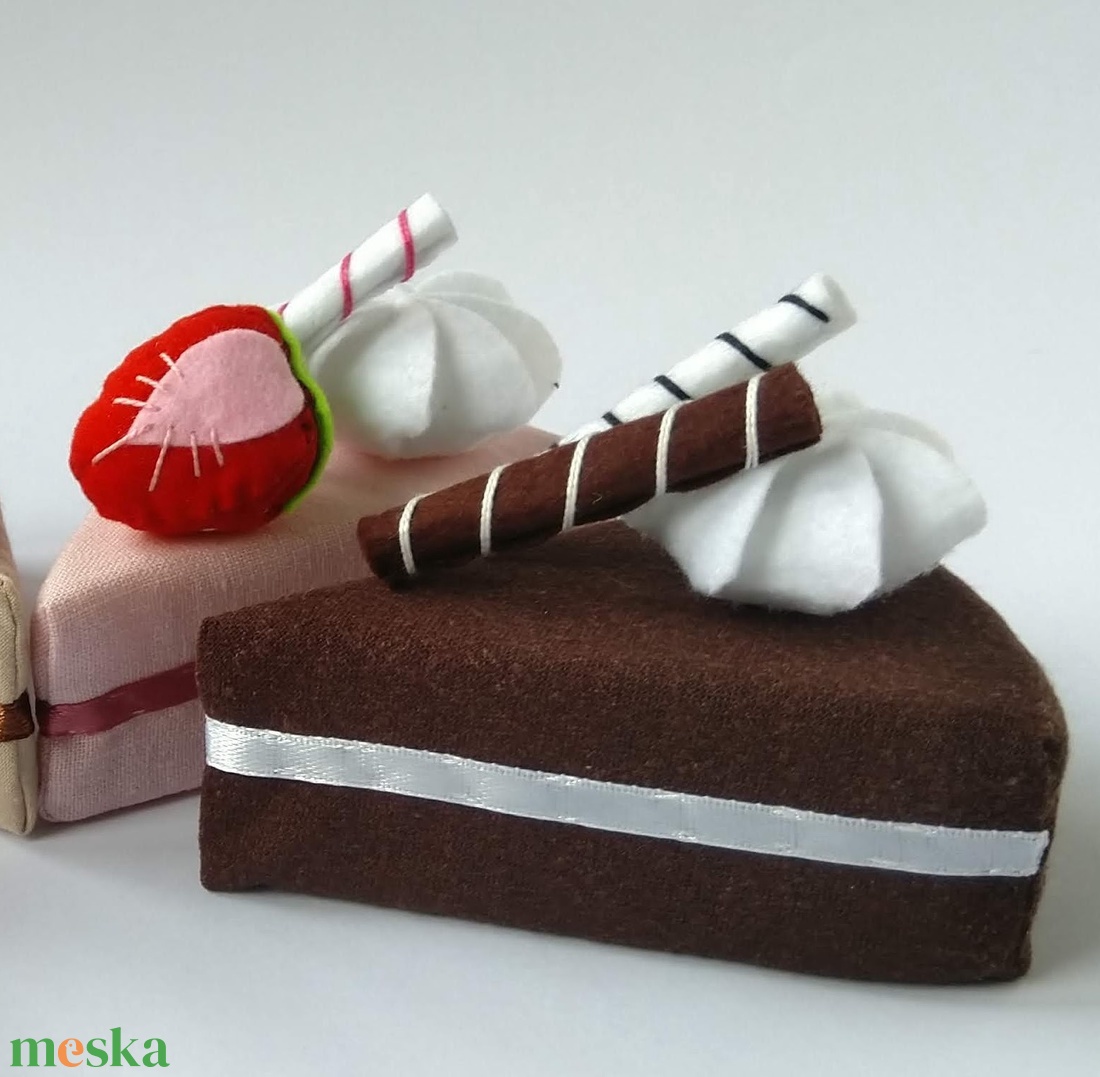 Torta szeletek - játék & sport - szerepjáték - Meska.hu Torta szeletek - játék & sport - szerepjáték - Meska.hu