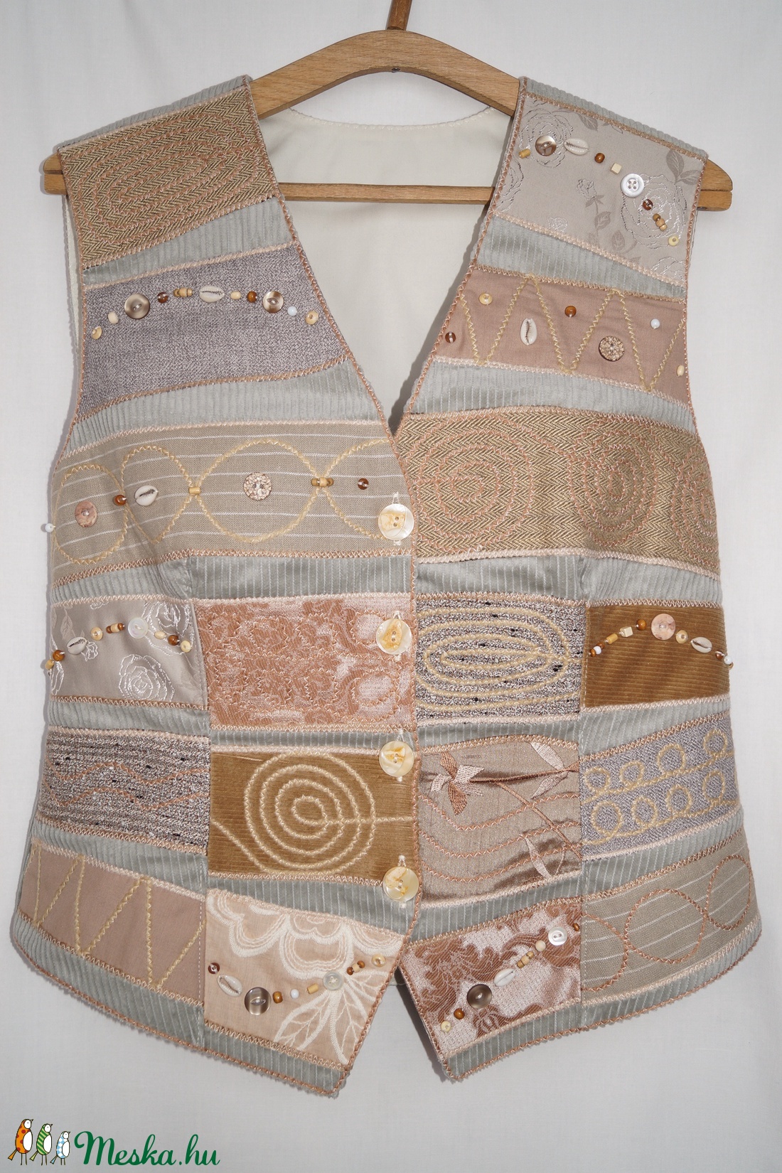 Női, bézs színű mellény - ruha & divat - női ruha - mellény - Meska.hu