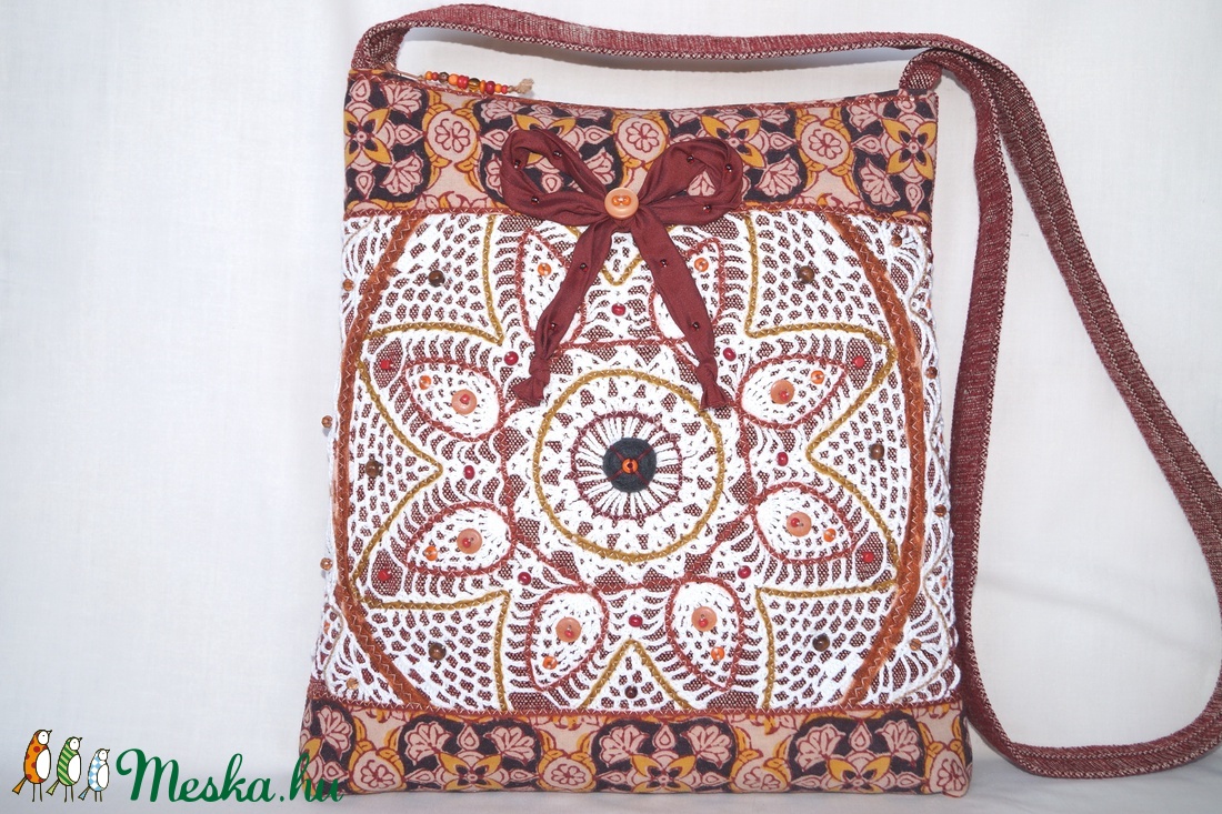 Fehér, mandala csipkés, sárga-bézs virágos, rozsdabarna masnis, vintage válltáska - táska & tok - kézitáska & válltáska - válltáska - Meska.hu Fehér, mandala csipkés, sárga-bézs virágos, rozsdabarna masnis, vintage válltáska - táska & tok - kézitáska & válltáska - válltáska - Meska.hu