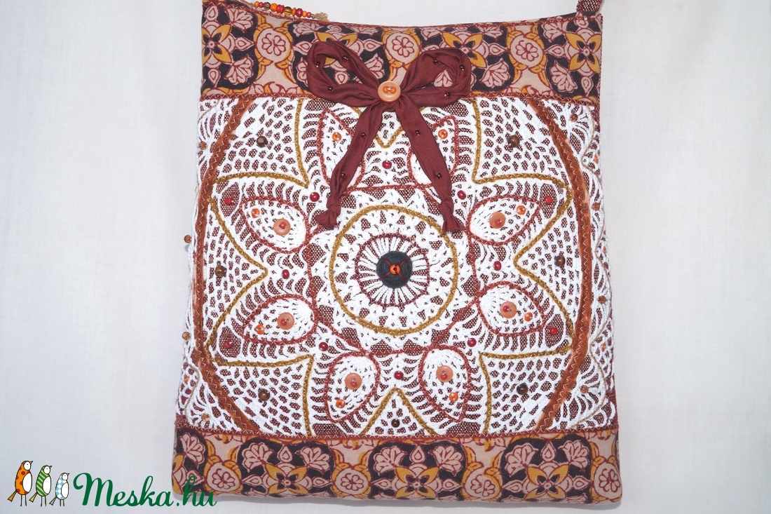 Fehér, mandala csipkés, sárga-bézs virágos, rozsdabarna masnis, vintage válltáska - táska & tok - kézitáska & válltáska - válltáska - Meska.hu Fehér, mandala csipkés, sárga-bézs virágos, rozsdabarna masnis, vintage válltáska - táska & tok - kézitáska & válltáska - válltáska - Meska.hu