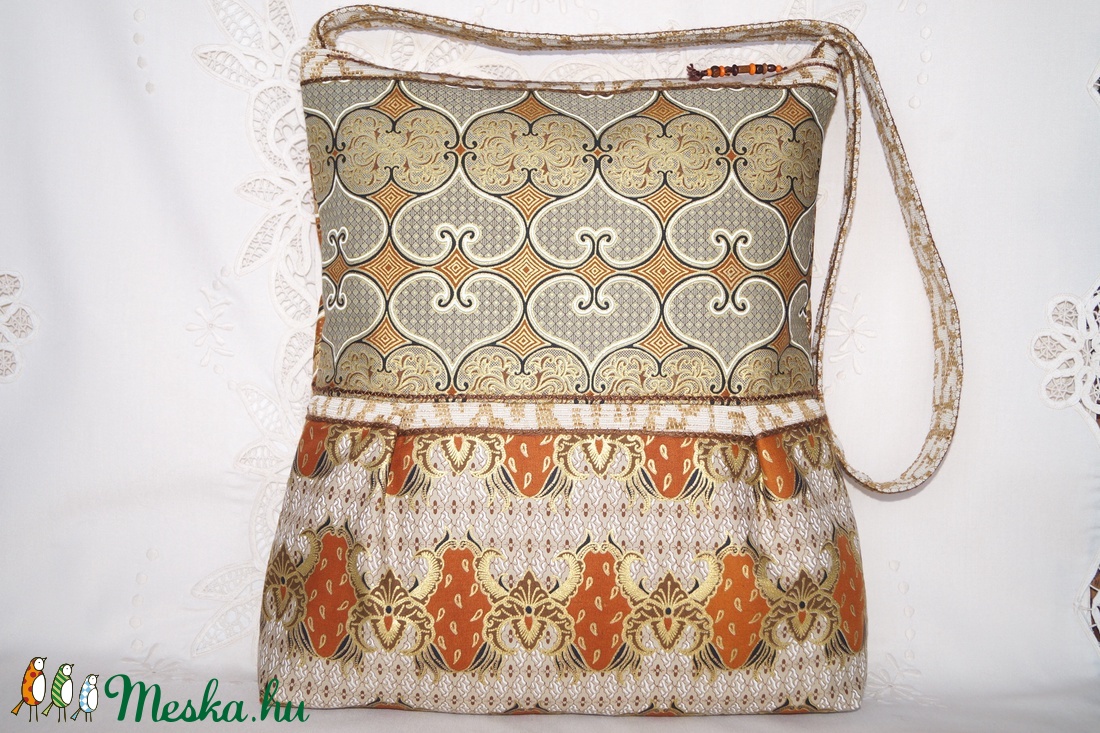  Arany-narancs-barna, indonéz mintás, nagy méretű, pakolós válltáska 2. - táska & tok - kézitáska & válltáska - válltáska - Meska.hu