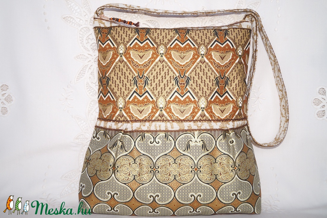  Arany-narancs-barna, indonéz mintás, nagy méretű, pakolós válltáska 2. - táska & tok - kézitáska & válltáska - válltáska - Meska.hu