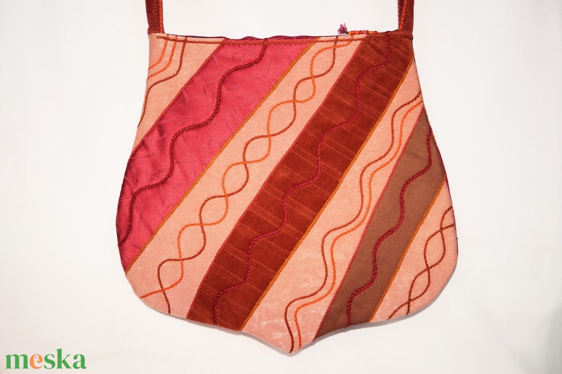  Narancssárga, rozsdabarna, piros, szivárványos, gyöngyös, női textil válltáska - táska & tok - kézitáska & válltáska - válltáska - Meska.hu