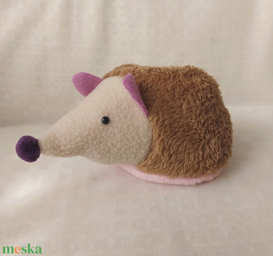 Rózsaszín hasú meggymagos babzsák süni (Beanbag hedgehog) - játék & sport - plüssállat & játékfigura - süni - Meska.hu Rózsaszín hasú meggymagos babzsák süni (Beanbag hedgehog) - játék & sport - plüssállat & játékfigura - süni - Meska.hu