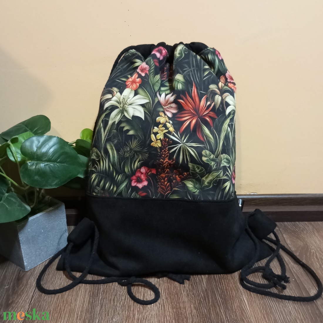 Trópusi virágmintás tornazsák - táska & tok - hátizsák - tornazsák, gymbag - Meska.hu