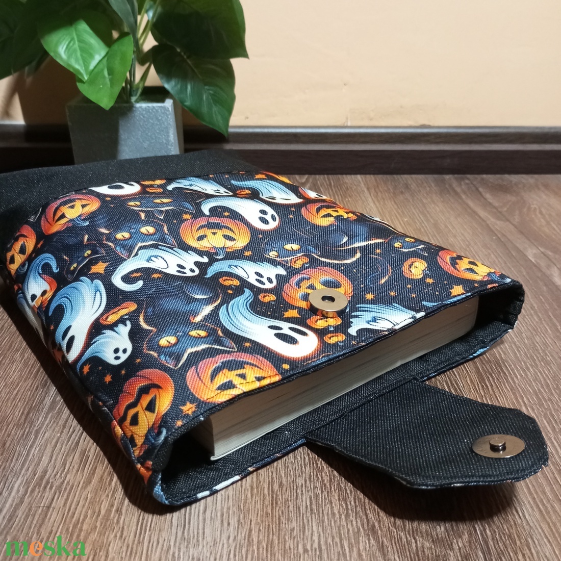 Halloween mintás könyvtok - könyv & zene - könyvtok - Meska.hu