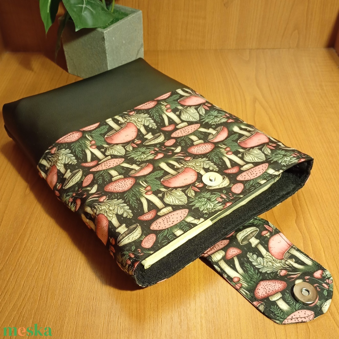 Rózsaszín gombamintás könyvtok - könyv & zene - könyvtok - Meska.hu