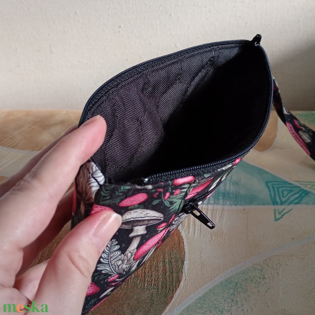 Két rekeszes gombamintás neszeszer - táska & tok - neszesszer - Meska.hu