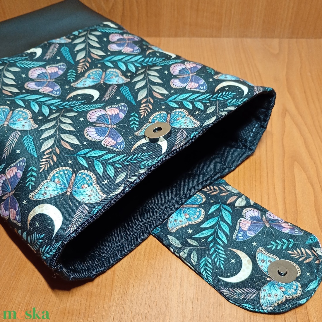 Lepkék és holdak könyvtok - könyv & zene - könyvtok - Meska.hu