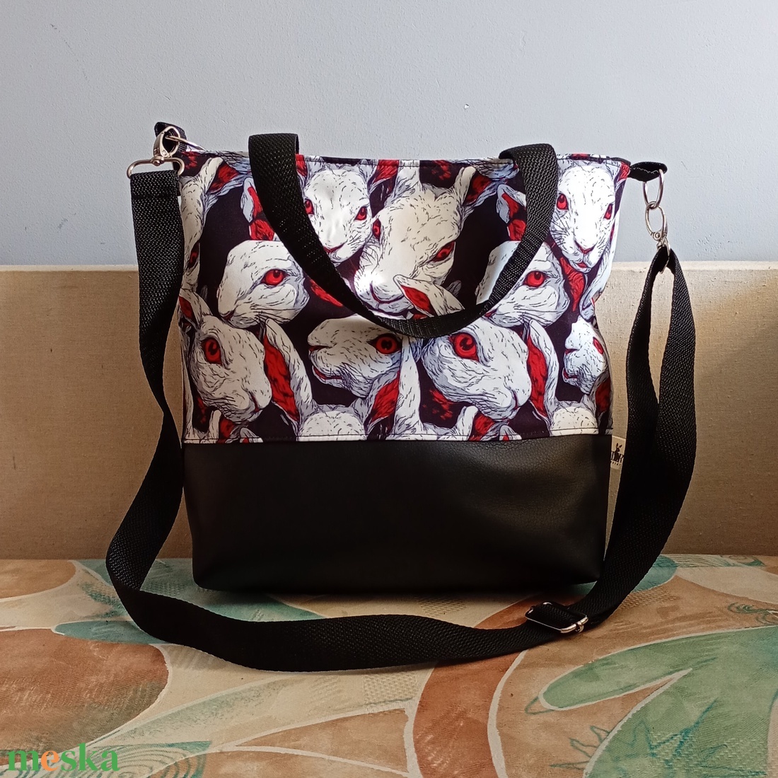 Vérnyúl mintás válltáska - táska & tok - kézitáska & válltáska - válltáska - Meska.hu