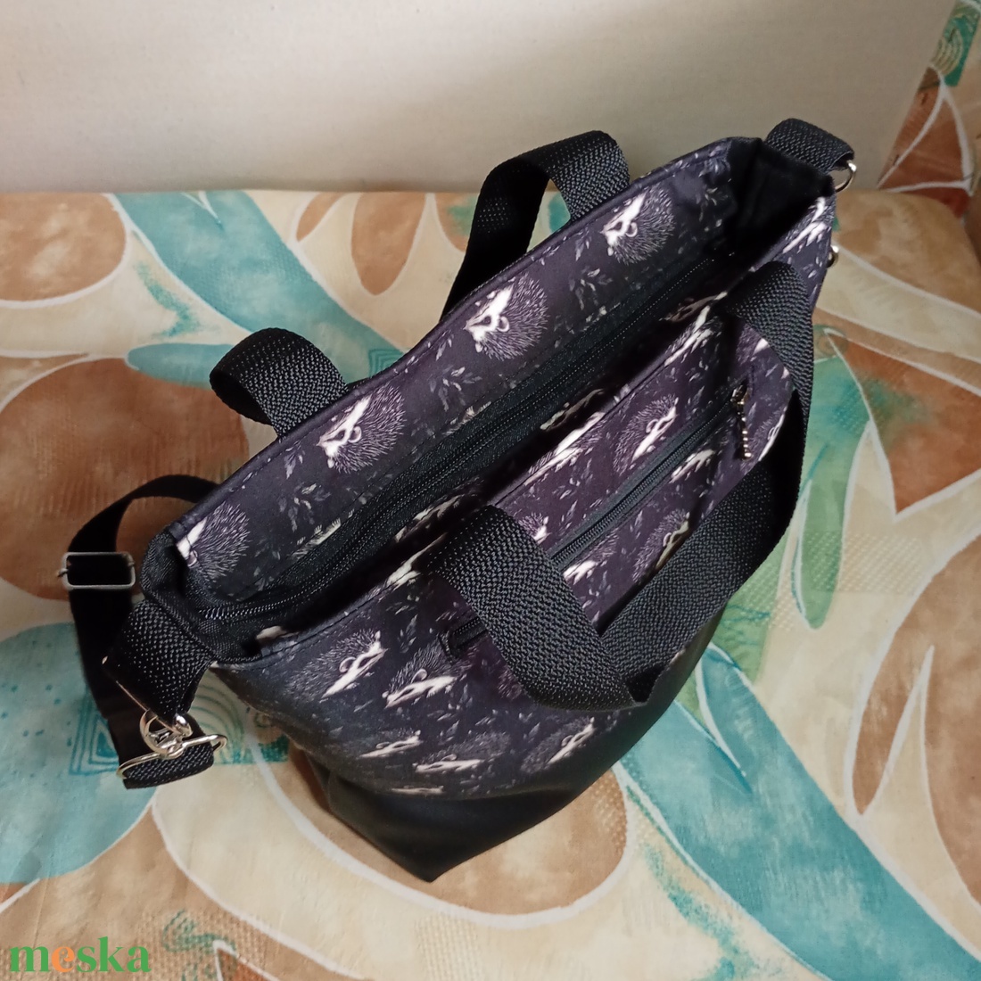 Fekete sünimintás válltáska - táska & tok - kézitáska & válltáska - válltáska - Meska.hu