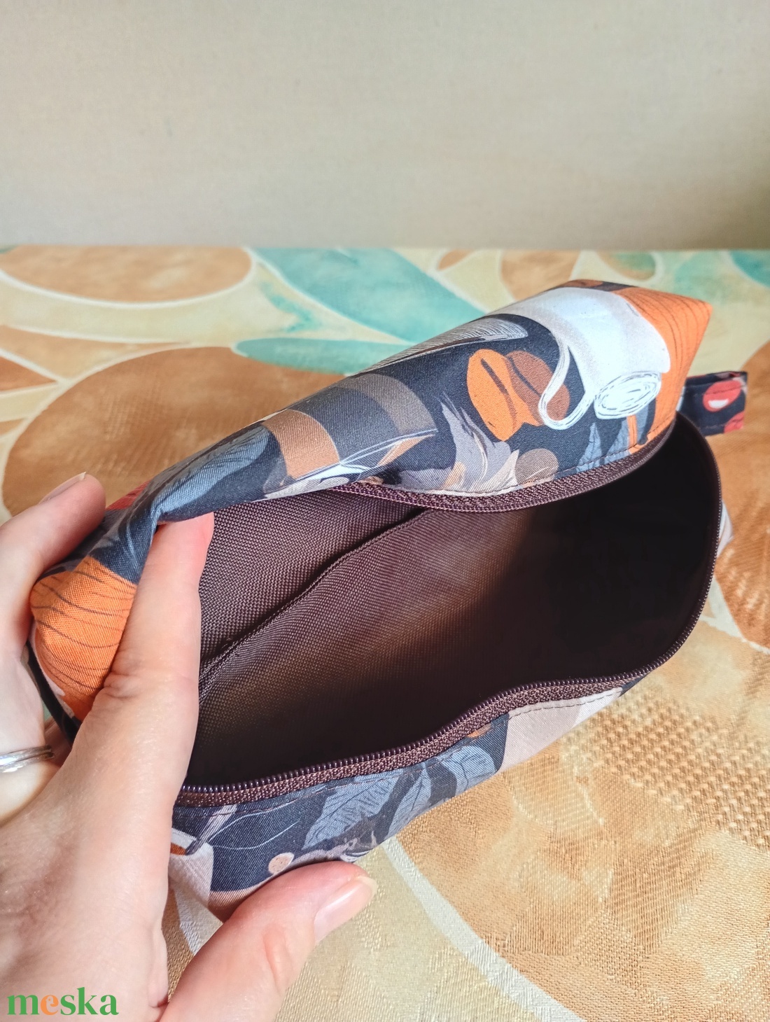 Kávémintás tolltartó - otthon & életmód - papír, írószer - tolltartó & ceruzatekercs - Meska.hu