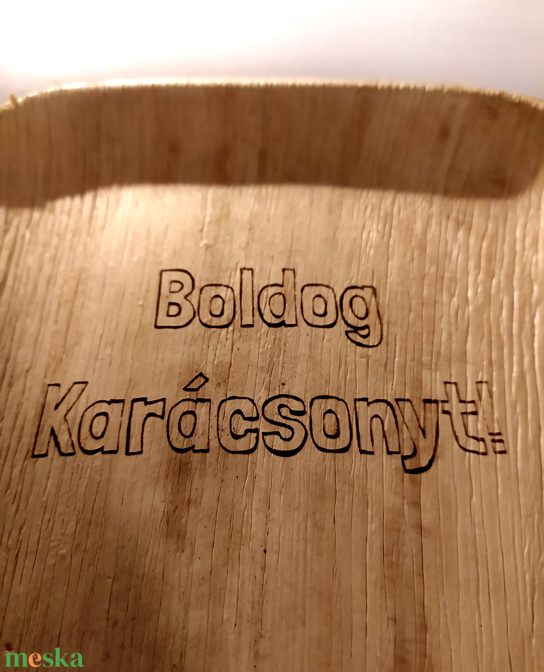 Gravírozott pálmalevél tányér - otthon & életmód - konyhafelszerelés, tálalás - tálalás - tányér- és poháralátét - Meska.hu