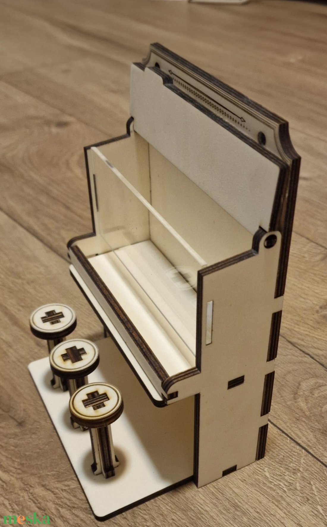 MADÁRBÁR, madáretető fából. - otthon & életmód - ház & kert - madáretető & itató - Meska.hu