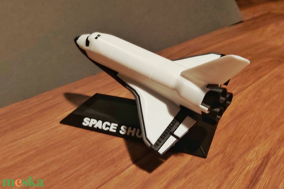 A legendás Űrsikló, a Space Shuttle 1:220 arányú modellje. - művészet - makett, modell - Meska.hu A legendás Űrsikló, a Space Shuttle 1:220 arányú modellje. - művészet - makett, modell - Meska.hu