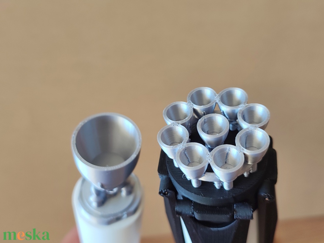 SpaceX Falcon 9 és Crew dragon 3d model.  - művészet - makett, modell - Meska.hu