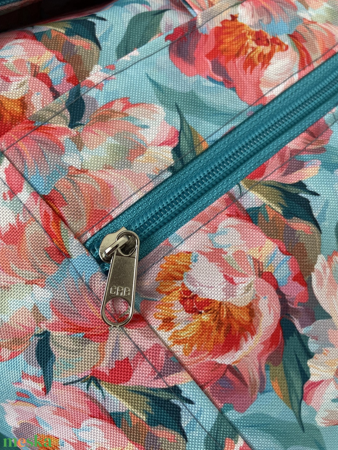 Mintás vízhatlan hátizsák  - táska & tok - laptoptáska, laptop hátizsák - Meska.hu