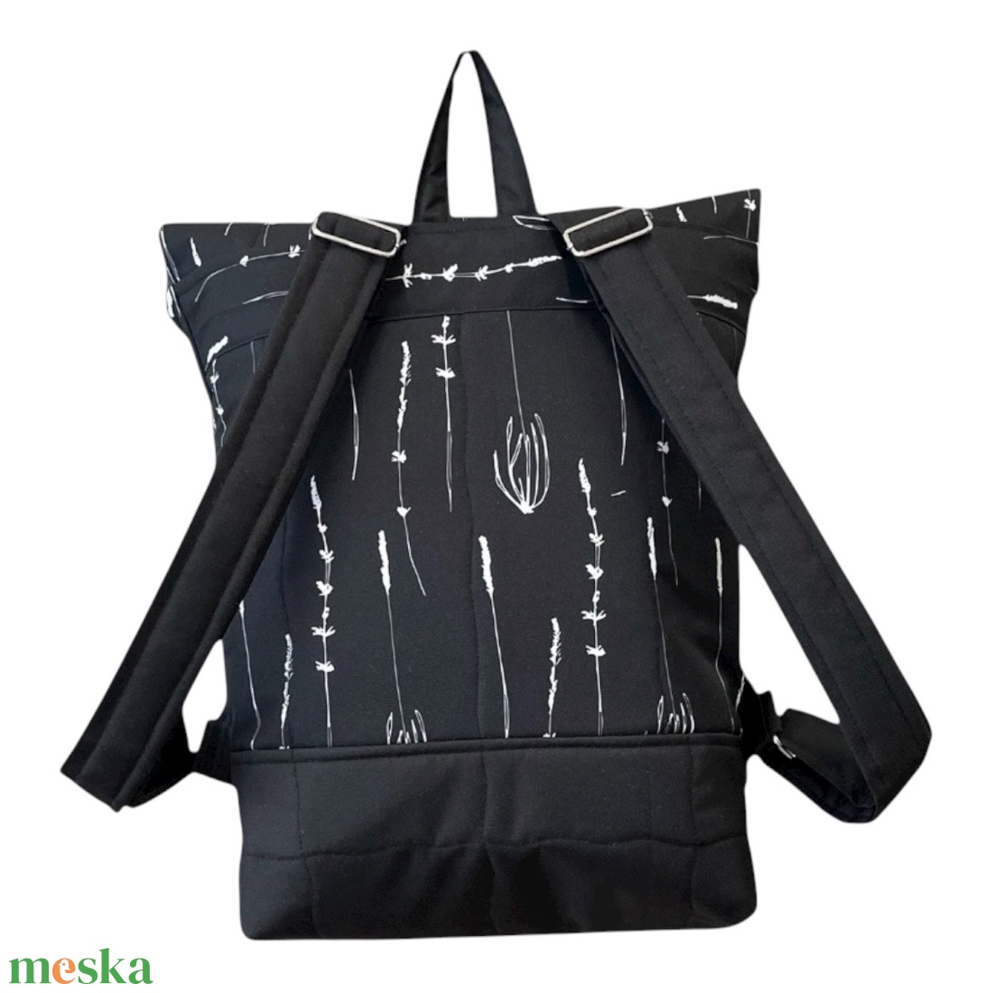 #HMV5 Fekete fehér virágos mintás vízhatlan rolltop hátizsák - táska & tok - laptoptáska, laptop hátizsák - Meska.hu