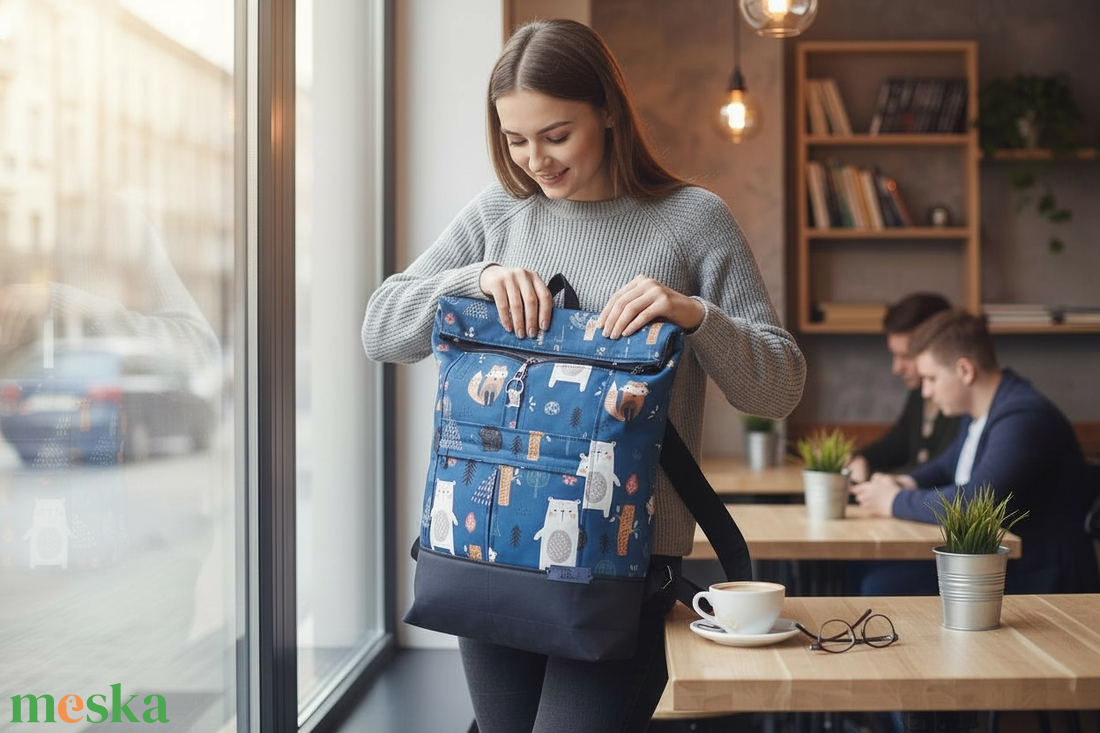 #HMA7 Blaur erdei állatok kék maci vízhatlan rolltop hátizsák  - táska & tok - laptoptáska, laptop hátizsák - Meska.hu