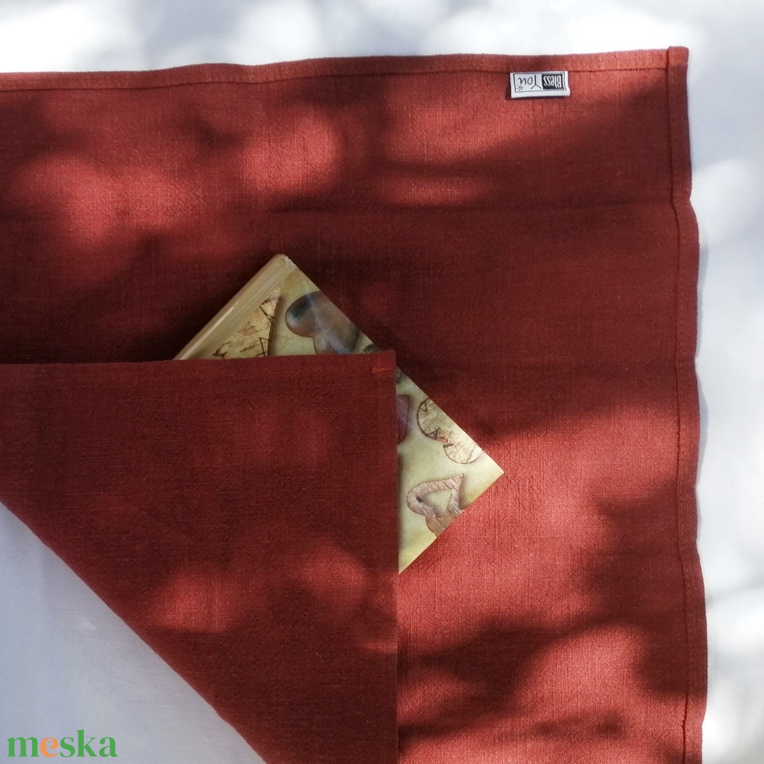 Lenvászon Furoshiki kendő, csomagolópapír helyett - 2 az 1-ben - otthon & életmód - papír, írószer - ajándékozás kellékei - ajándékzsák, csomagolás - Meska.hu