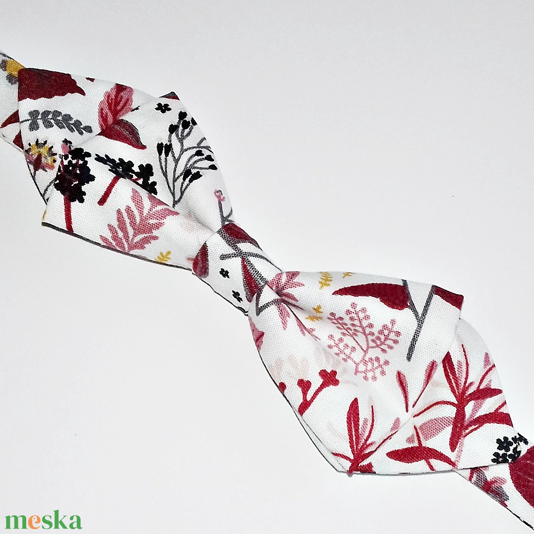 Virágos férfi csokornyakkendő, kiegészíthető díszzsebkendővel - ruha & divat - férfi ruha - nyakkendő - Meska.hu