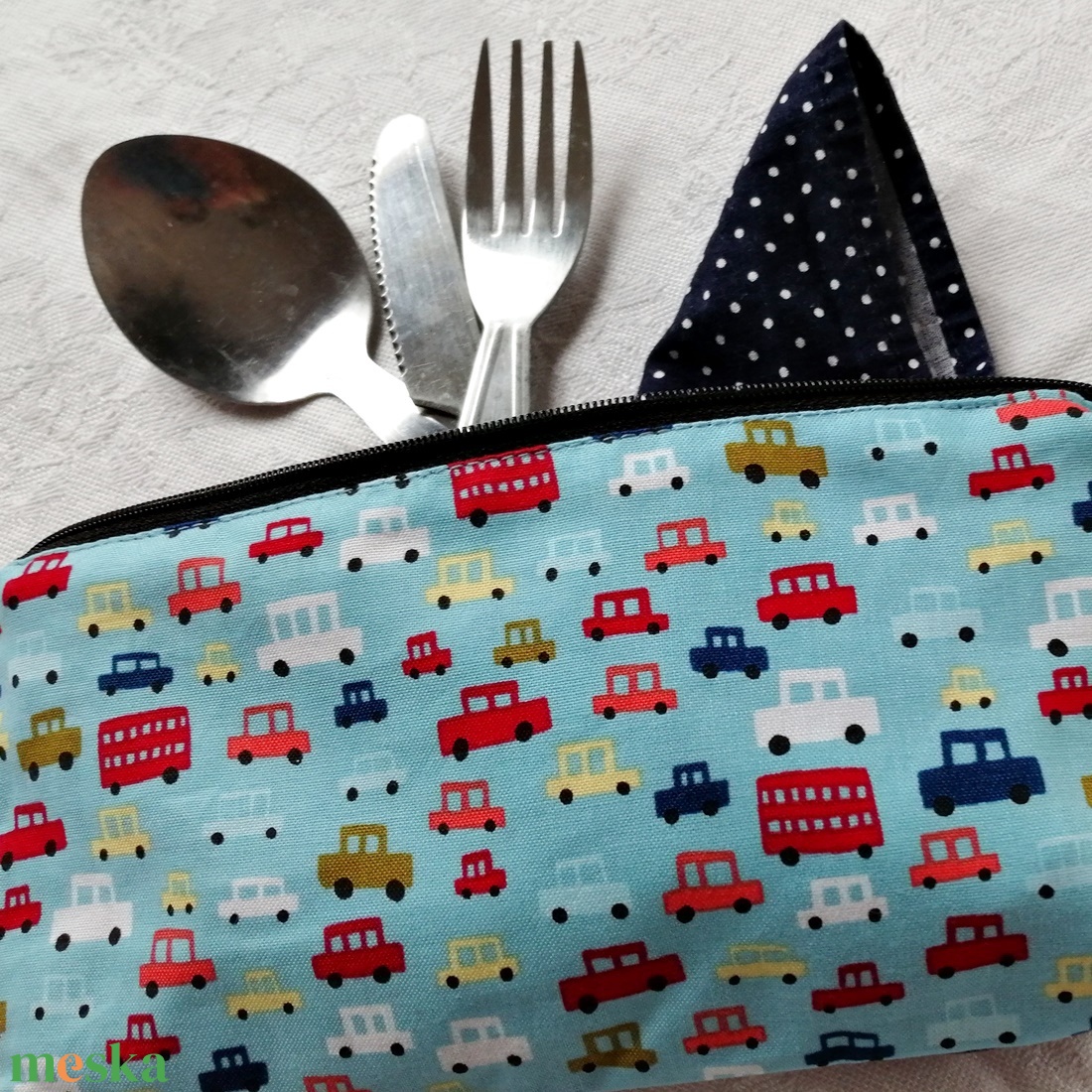 Autós tolltartó - iskolaszer fiúknak, színes autó mintás - otthon & életmód - papír, írószer - tolltartó & ceruzatekercs - Meska.hu