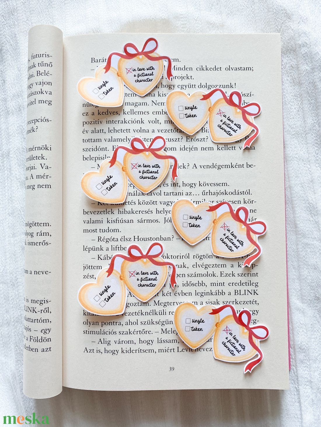 Könyvmoly medál - matrica - otthon & életmód - papír, írószer - matrica, matrica csomag - Meska.hu