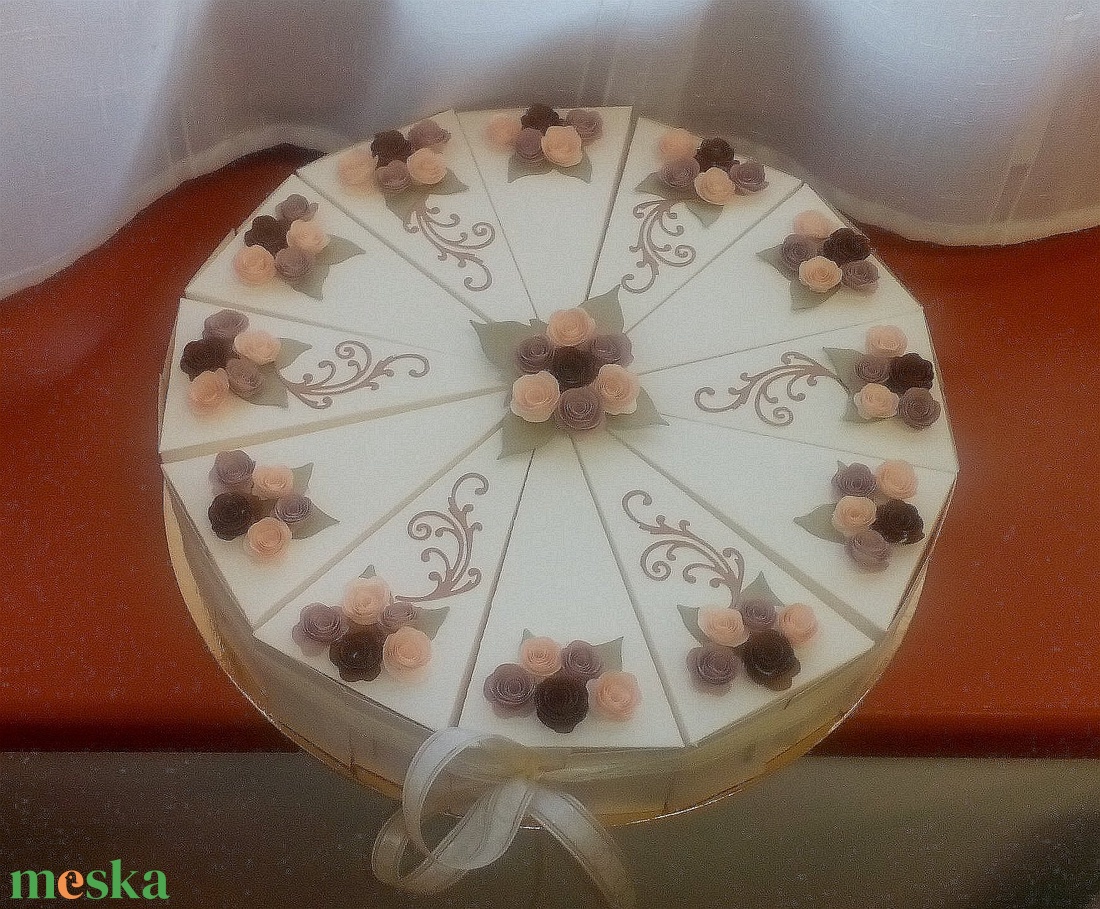 Pénzajándék átadó torta - nászajándék átadó, extra nagy - esküvő - emlék & ajándék - nászajándék - Meska.hu