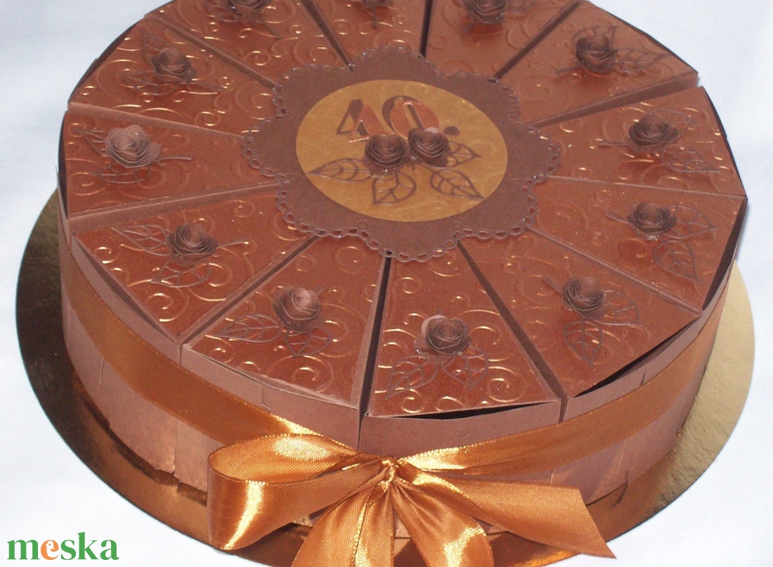Pénzajándék átadó torta - karamell-csoki, mini - otthon & életmód - papír, írószer - ajándékozás kellékei - papírtorta - Meska.hu Pénzajándék átadó torta - karamell-csoki, mini - otthon & életmód - papír, írószer - ajándékozás kellékei - papírtorta - Meska.hu