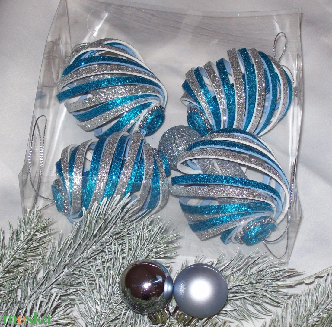 Karácsonyfadísz,  türkiz-ezüst - karácsony - karácsonyi lakásdekoráció - karácsonyfadíszek - Meska.hu