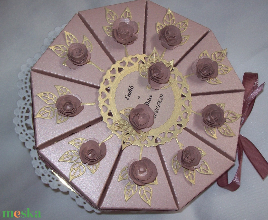 Pénzajándék átadó torta - golden rose-fehér arany - esküvő - emlék & ajándék - nászajándék - Meska.hu