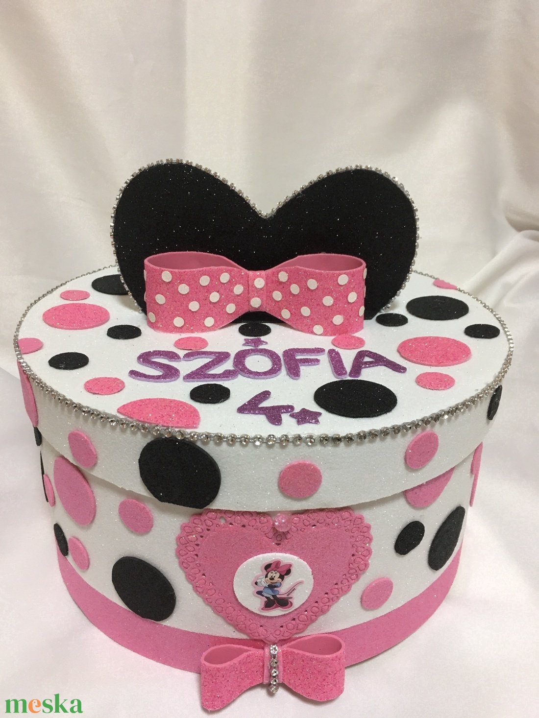 Minnie egeres torta kislányoknak - játék & sport - babalátogató ajándékcsomag - Meska.hu Minnie egeres torta kislányoknak - játék & sport - babalátogató ajándékcsomag - Meska.hu