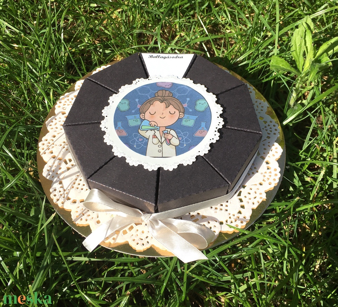 Pénzajándék átadó torta, mini - otthon & életmód - papír, írószer - ajándékozás kellékei - papírtorta - Meska.hu
