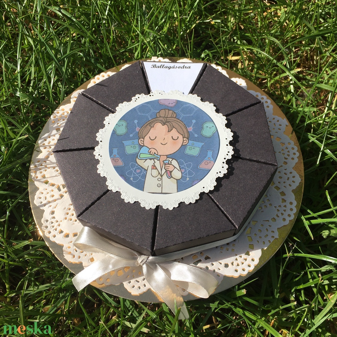 Pénzajándék átadó torta, mini - otthon & életmód - papír, írószer - ajándékozás kellékei - papírtorta - Meska.hu