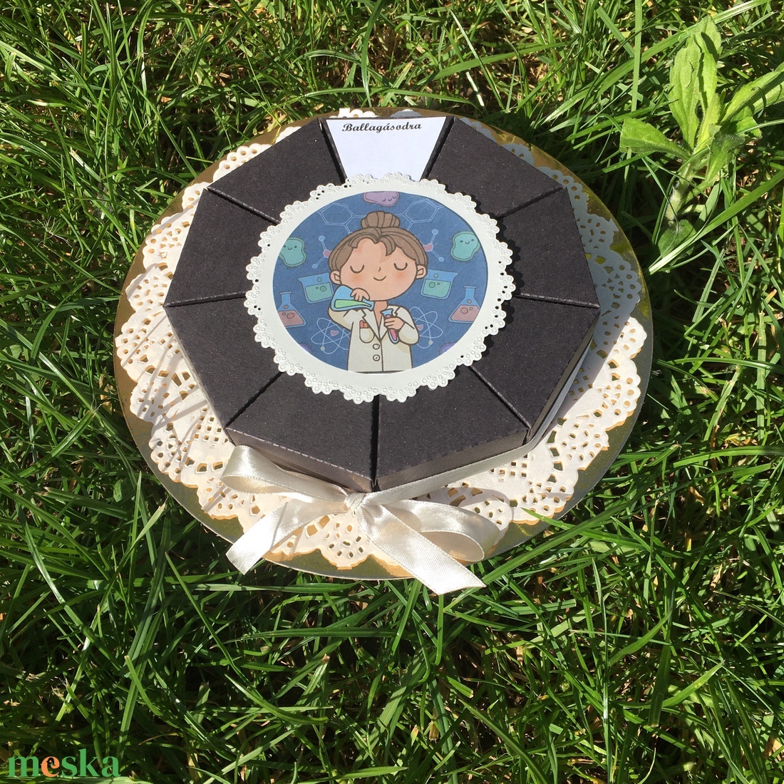 Pénzajándék átadó torta, mini - otthon & életmód - papír, írószer - ajándékozás kellékei - papírtorta - Meska.hu