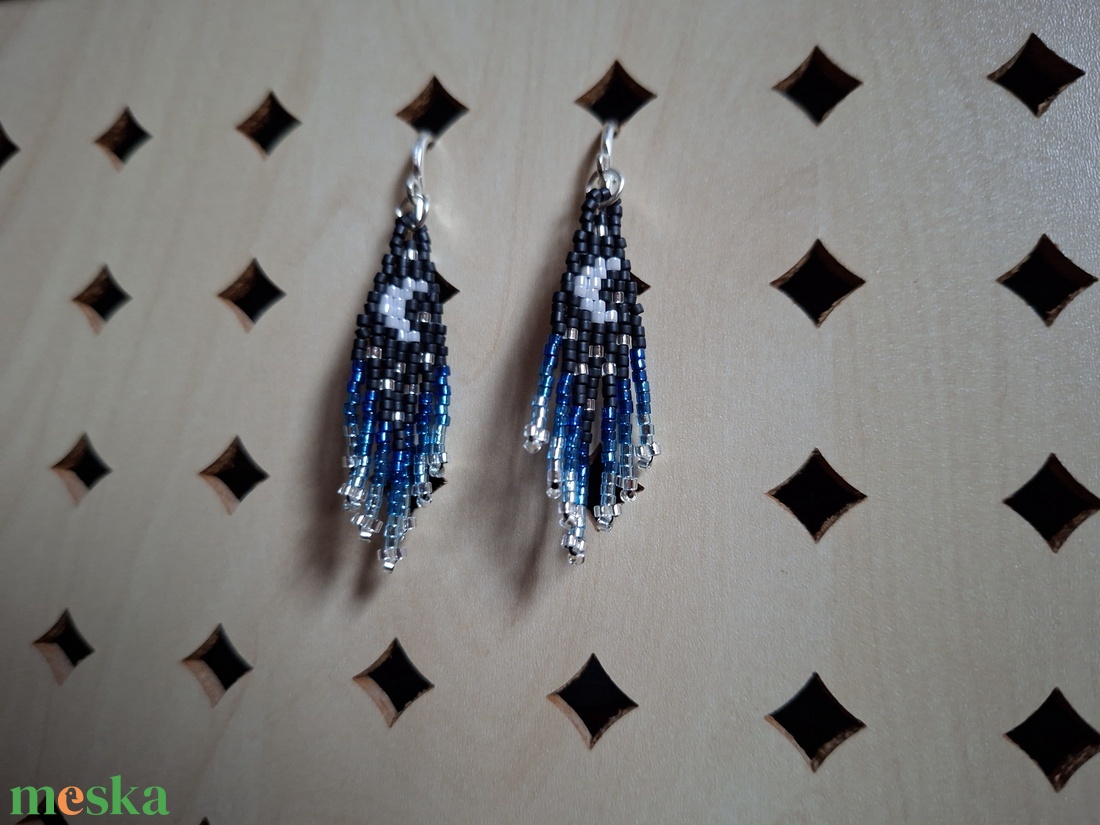 Hold mintás lógós fülbevaló  - ékszer - fülbevaló - lógó fülbevaló - Meska.hu