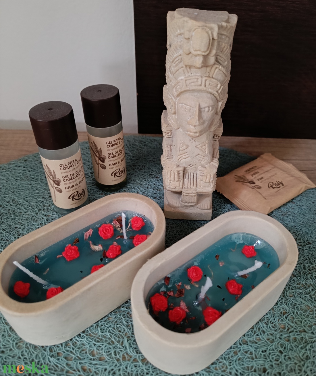 Rózsás fürdő - illatgyertya - kellékek & szerszámok - dekorációs kellékek - dekorációs gyertya - Meska.hu